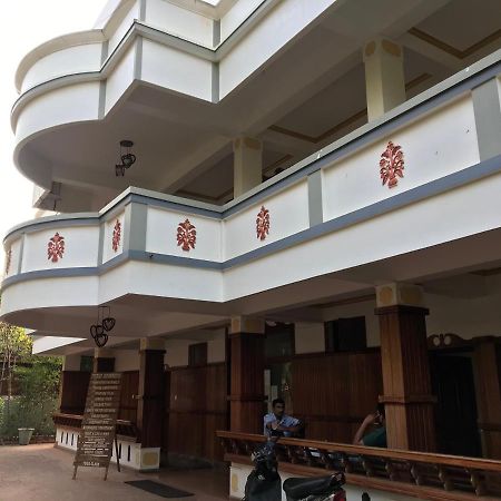 Seawin Beach Resort Varkala Bagian luar foto