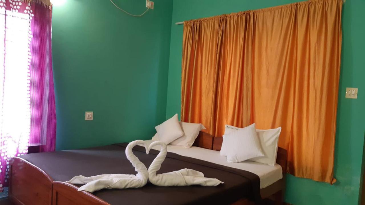 Seawin Beach Resort Varkala Bagian luar foto