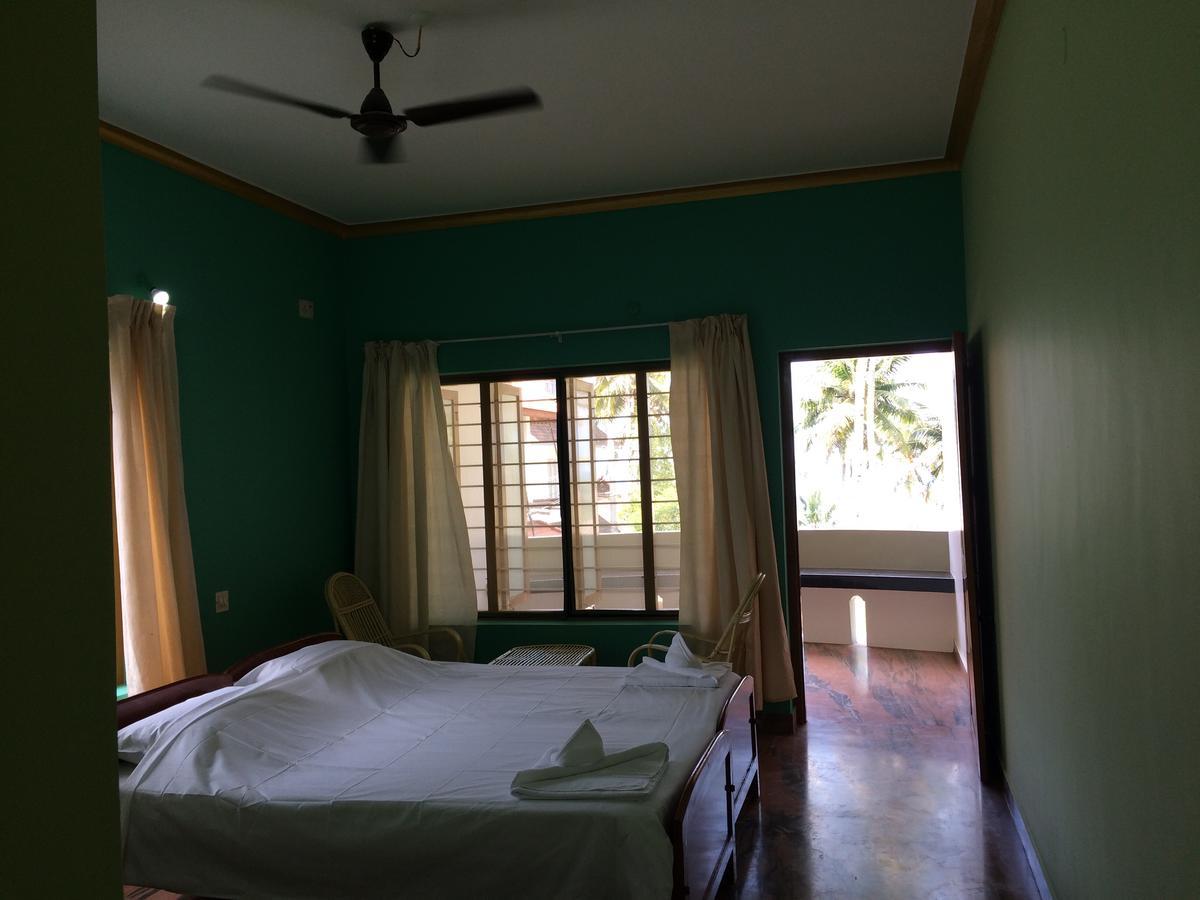 Seawin Beach Resort Varkala Bagian luar foto