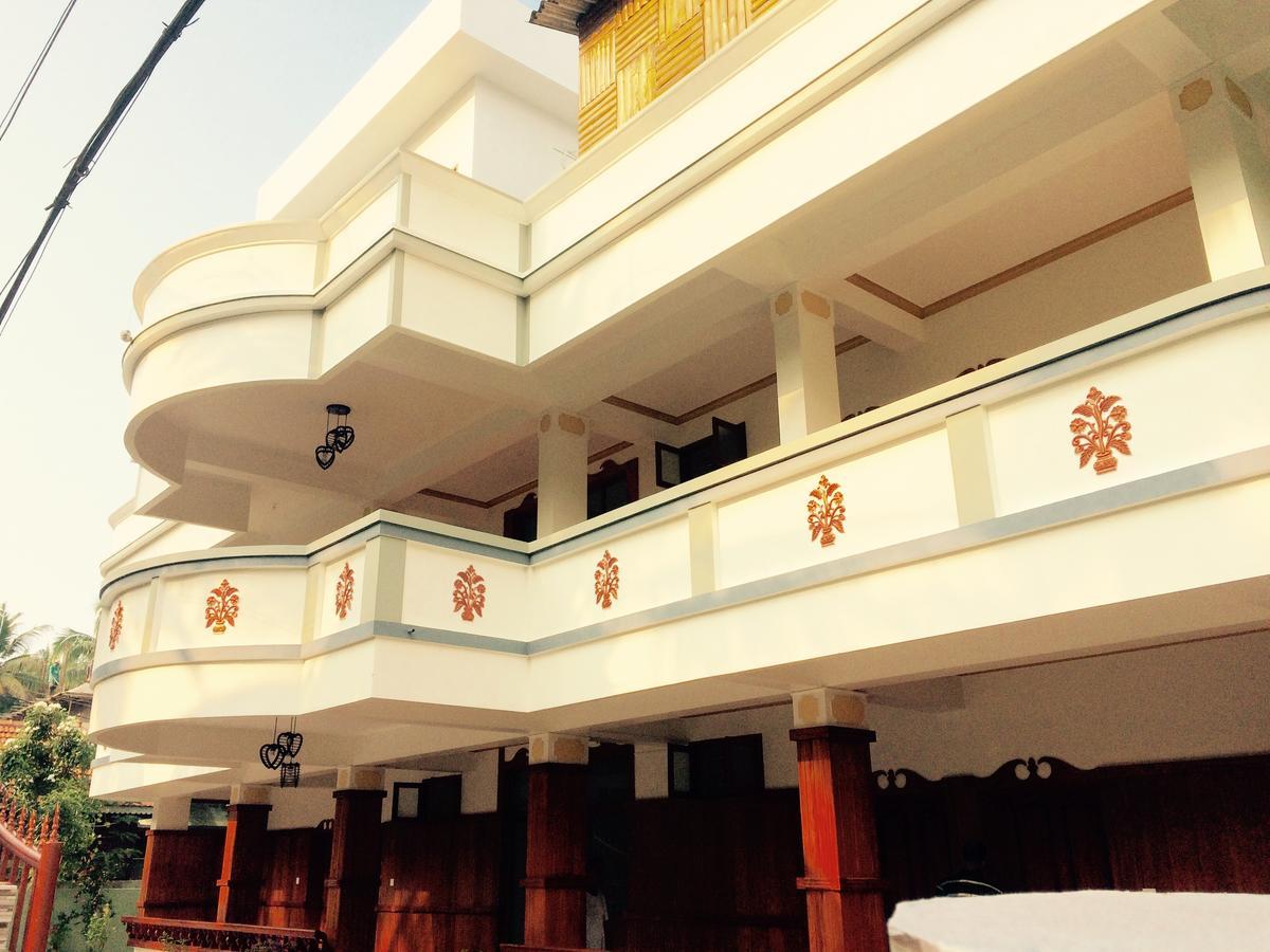 Seawin Beach Resort Varkala Bagian luar foto