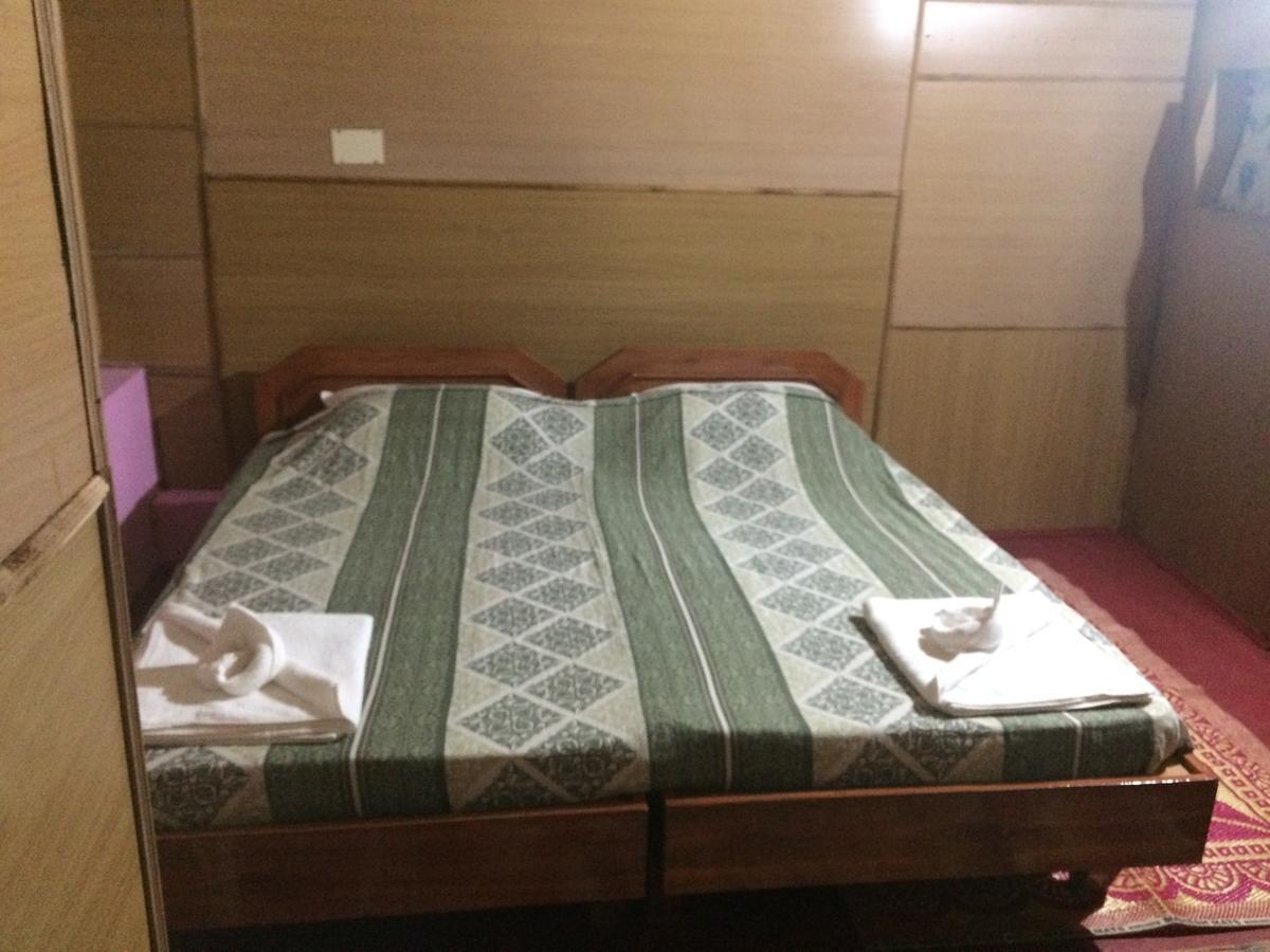 Seawin Beach Resort Varkala Bagian luar foto