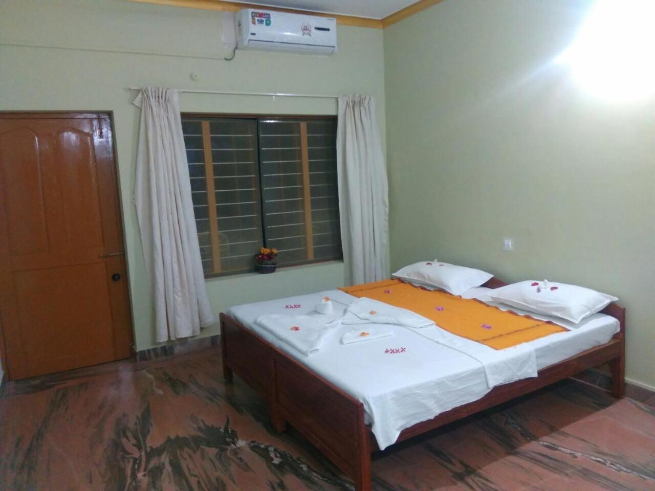 Seawin Beach Resort Varkala Bagian luar foto